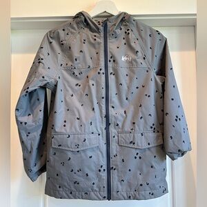 REI boys mid-weight hooded jacket size M (10-12)